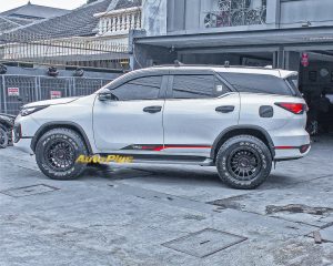 2-3-300x240 Velg Fortuner R18 vs R20, Ini Plus Minusnya Sebelum Upgrade